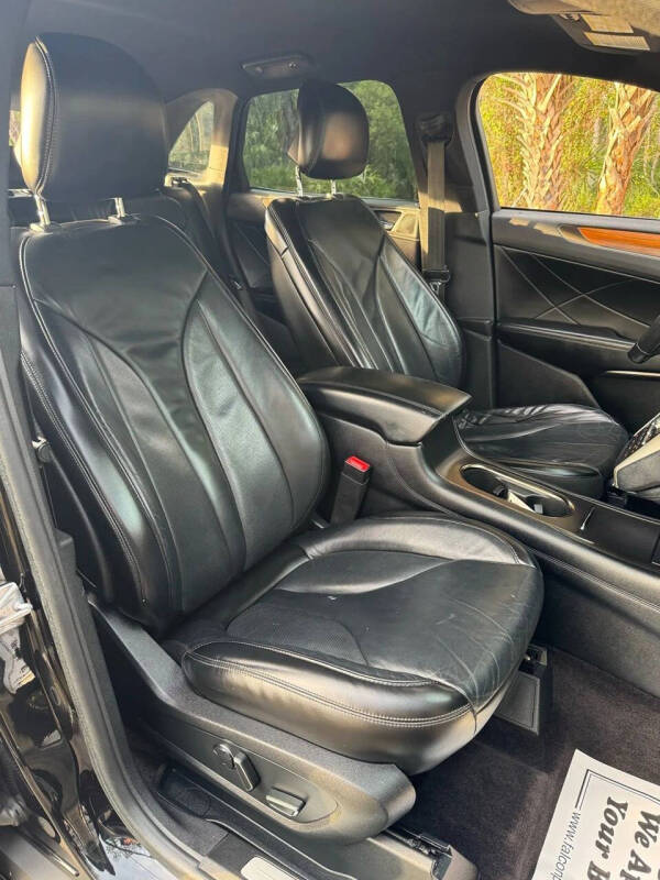 2019 Lincoln MKC Select