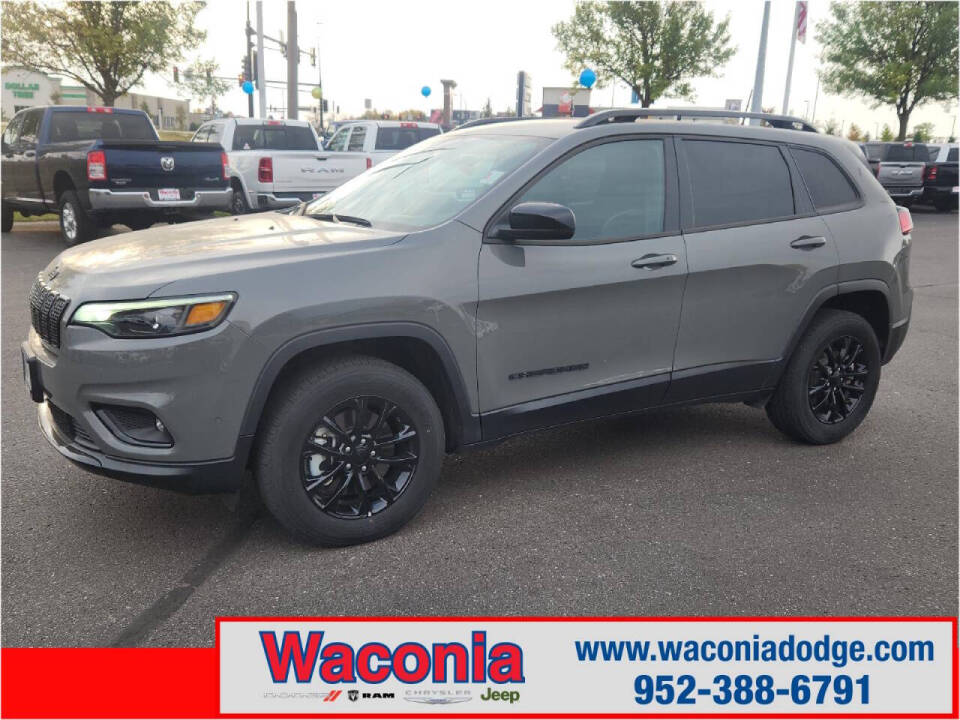 2023 Jeep Cherokee for sale at Victoria Auto Sales in Victoria, MN