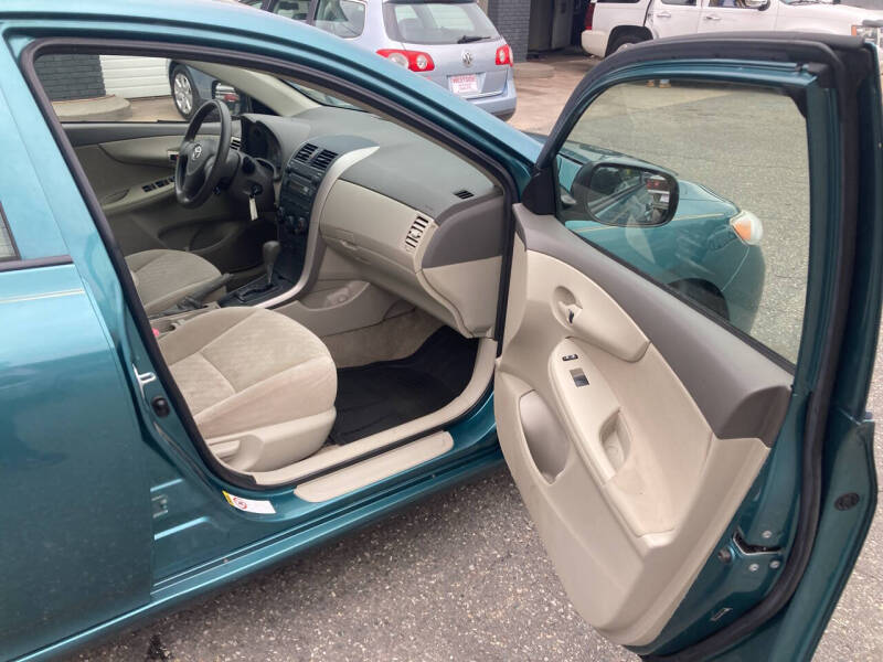 2009 Toyota Corolla LE