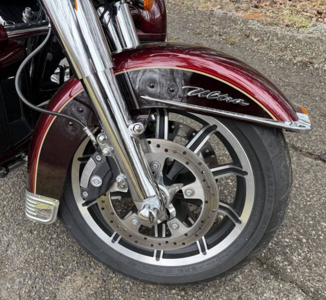 2015 Harley-Davidson® FLHTCUL - Electra Glide®
