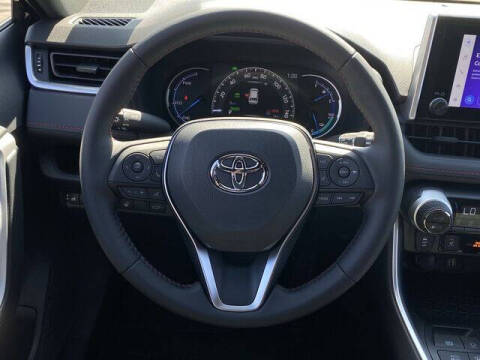 2025 Toyota RAV4 Plug-in Hybrid SE