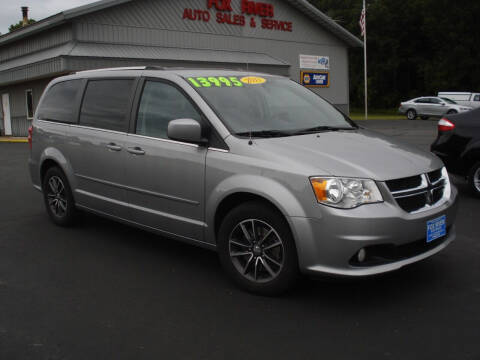 2017 Dodge Grand Caravan for sale at Fox River Auto Sales in Princeton WI
