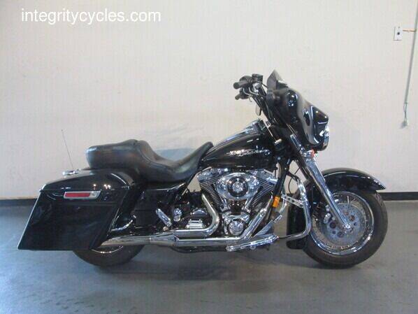 2006 Harley-Davidson Street Glide for sale at INTEGRITY CYCLES LLC in Columbus OH
