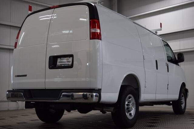 2025 Chevrolet Express 2500