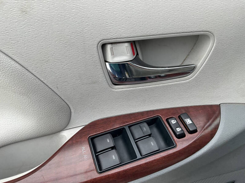 2012 Toyota Sienna XLE 8-Passenger