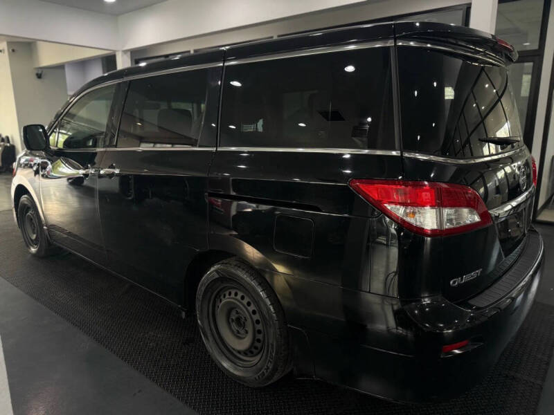2012 Nissan Quest