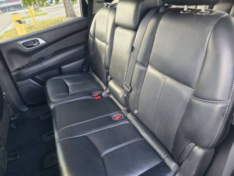 2015 Nissan Pathfinder Platinum