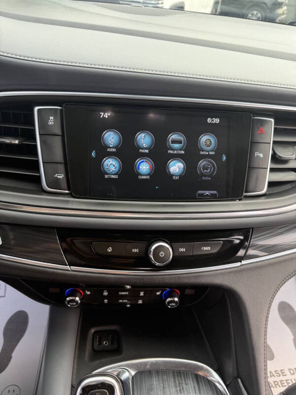 2018 Buick Enclave Essence