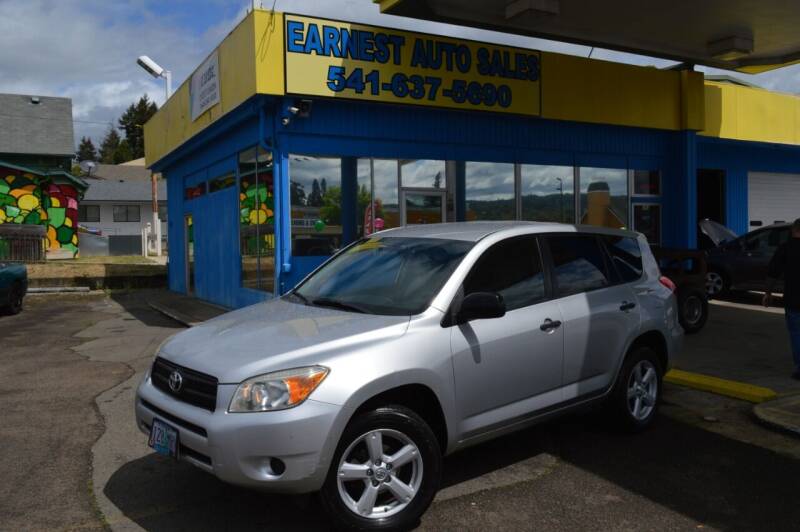 2007 Toyota RAV4 for sale at Earnest Auto Sales in Roseburg OR