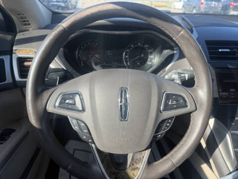 2016 Lincoln MKZ