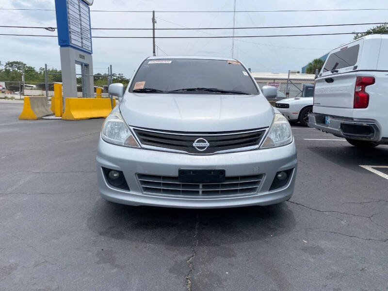 2011 Nissan Versa 1.8 SL