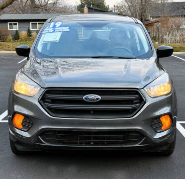2019 Ford Escape S