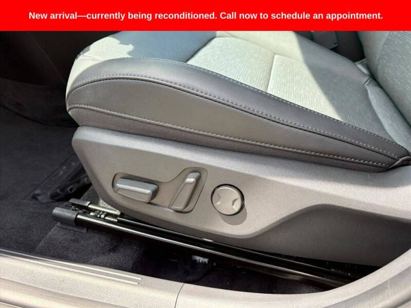 2025 Kia Niro SX