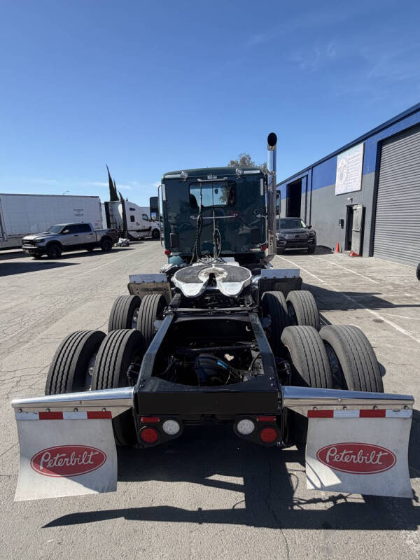 2021 Peterbilt 579