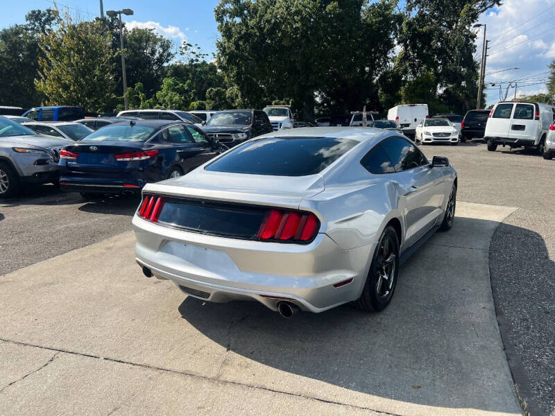 2015 Ford Mustang V6
