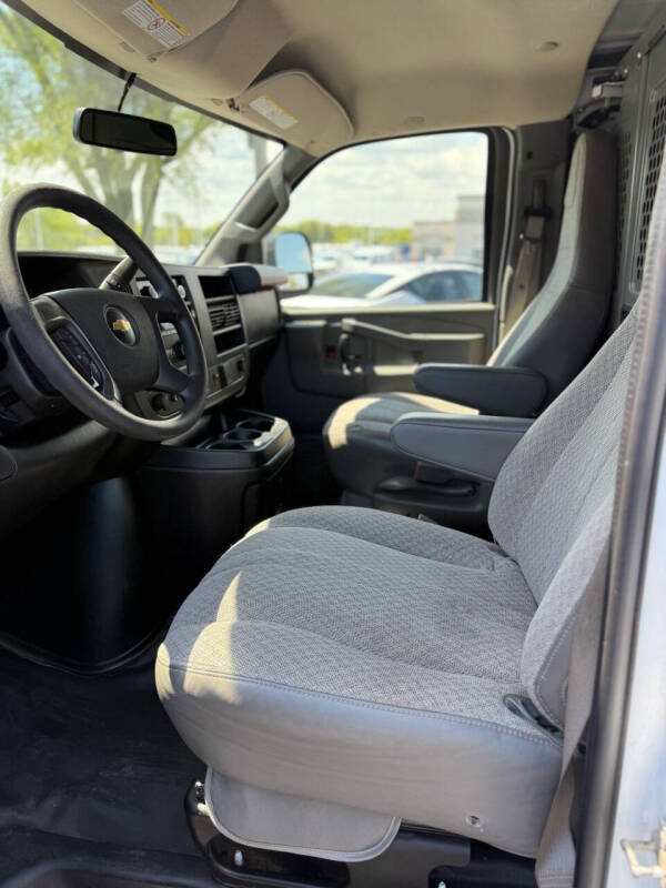 2016 Chevrolet Express 2500