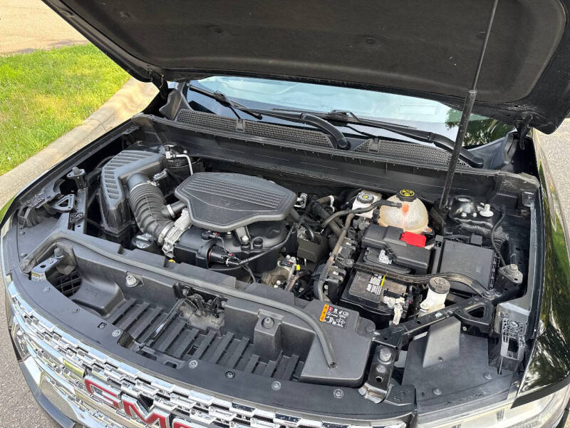 2022 GMC Acadia Denali