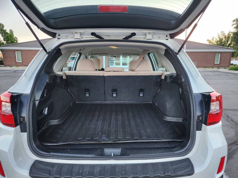 2017 Subaru Outback 2.5i
