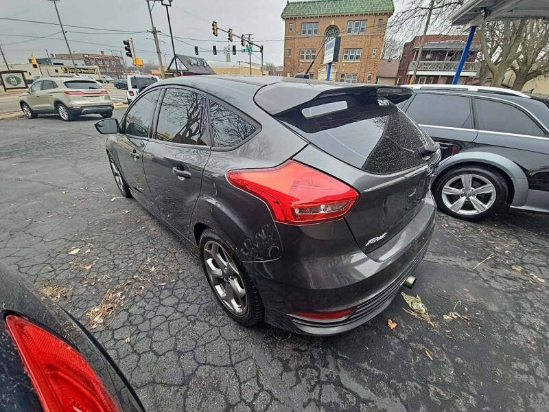 2018 Ford Focus ST