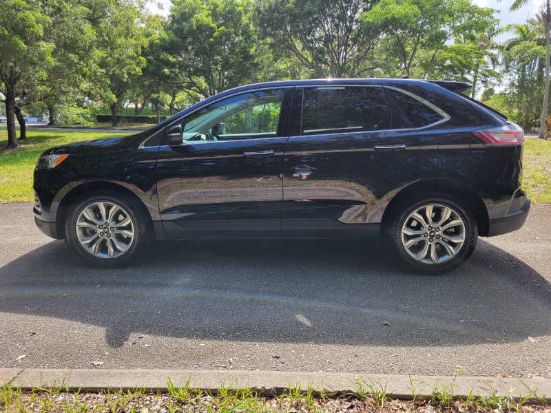 2024 Ford Edge Titanium