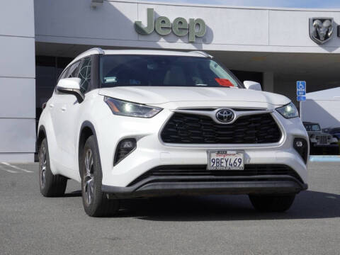 2022 Toyota Highlander XLE