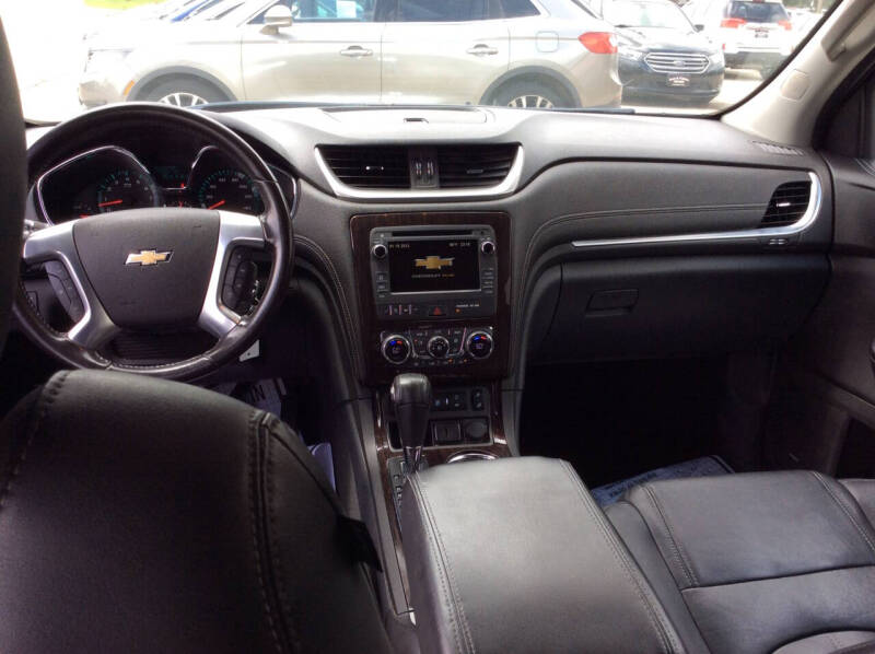 2017 Chevrolet Traverse LT