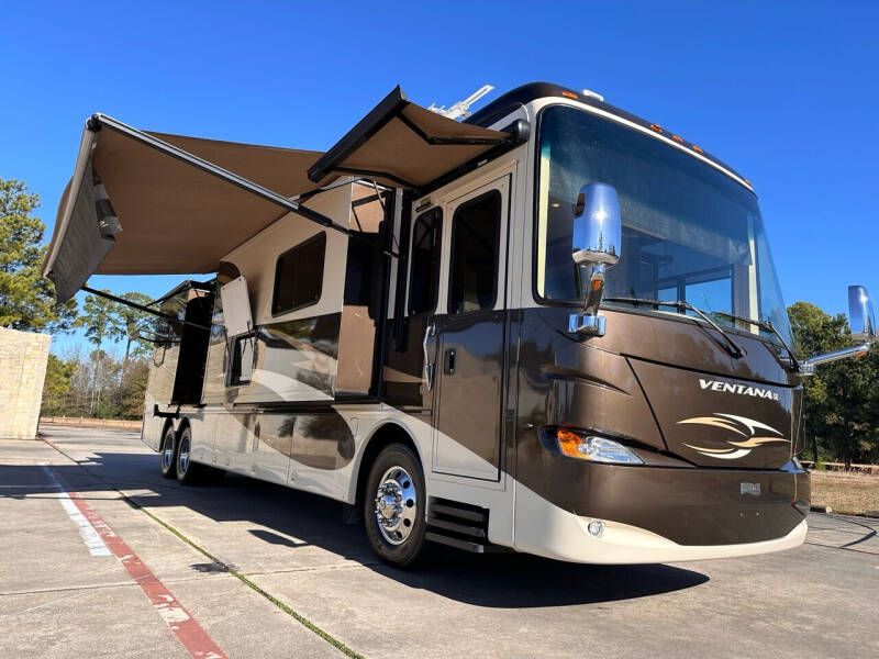2011 Newmar Ventana 43’  1.5 Bath Pre-Def Diesel KingBed