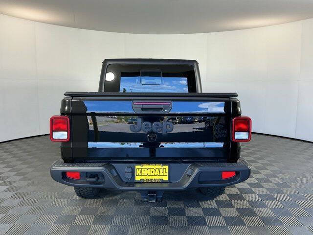 2021 Jeep Gladiator Willys