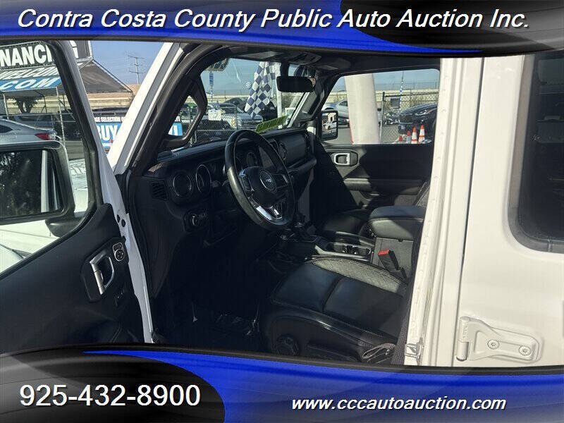 2021 Jeep Wrangler Unlimited Sahara Altitude