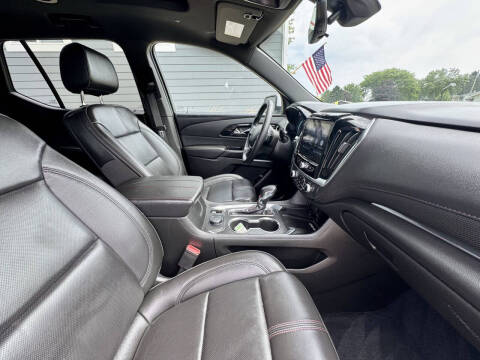 2023 Chevrolet Traverse RS