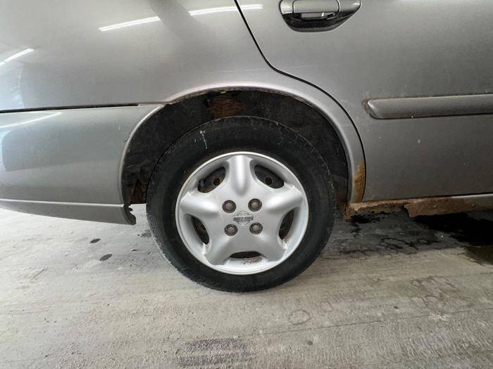 2000 Nissan Altima XE