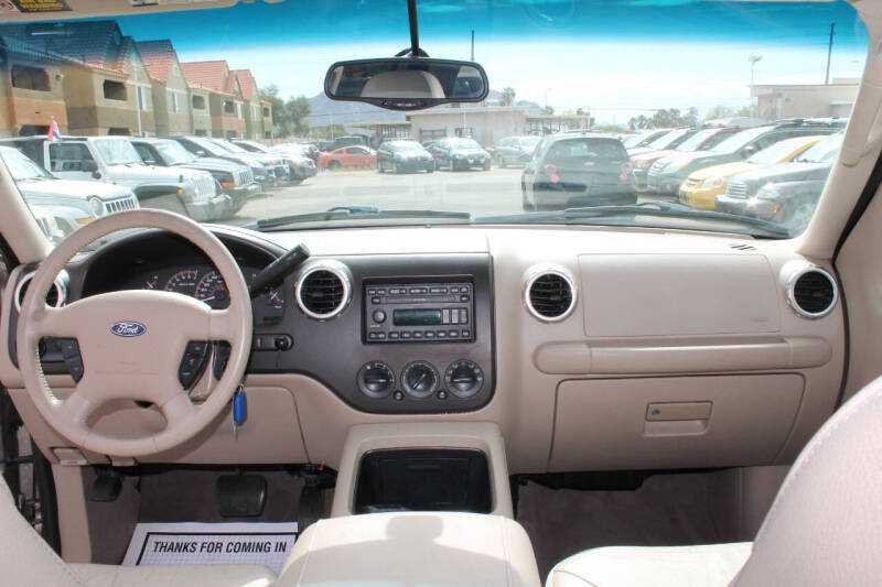 2003 Ford Expedition XLT