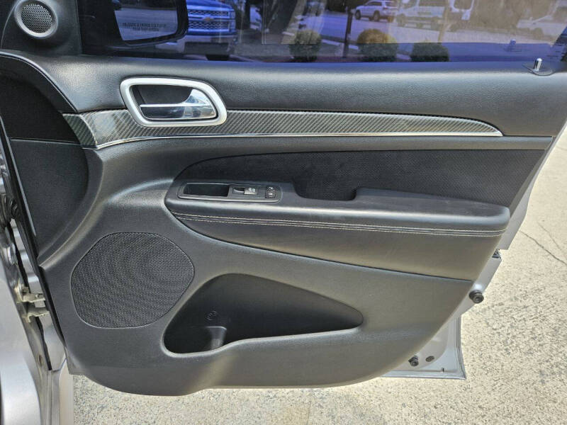 2016 Jeep Grand Cherokee SRT