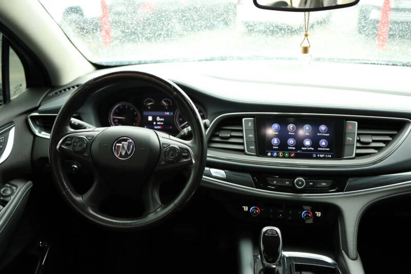 2020 Buick Enclave Essence