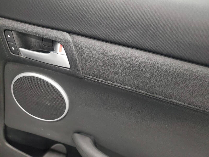 2009 Pontiac G8 Base w/Bluetooth