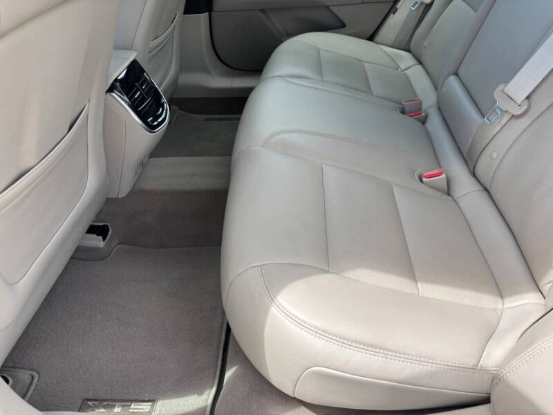 2014 Cadillac XTS Premium Collection