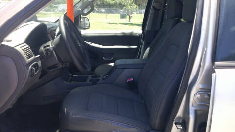 2005 Ford Explorer XLS