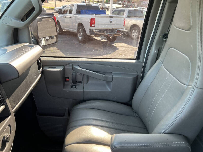 2016 Chevrolet Express 2500