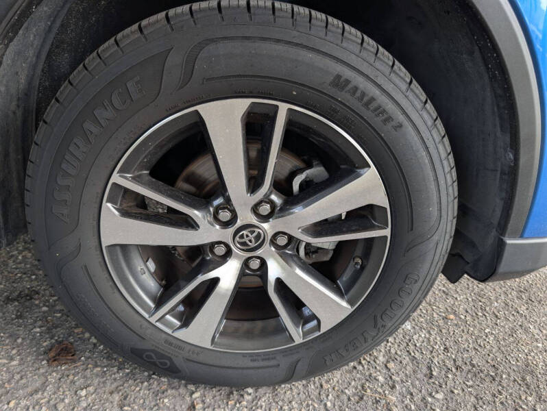 2017 Toyota RAV4 XLE