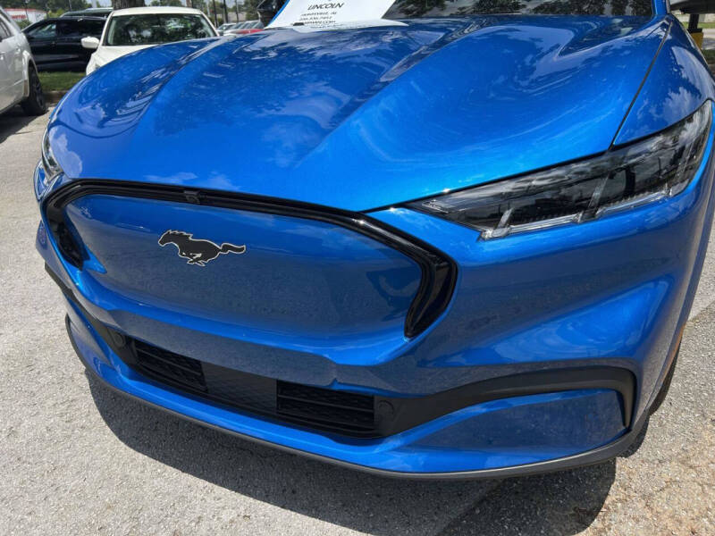 2025 Ford Mustang Mach-E Premium