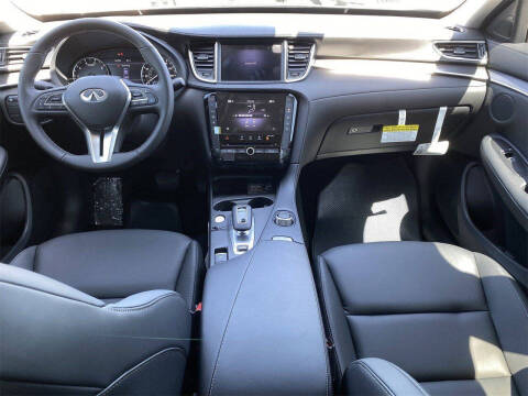 2025 Infiniti QX50 Pure