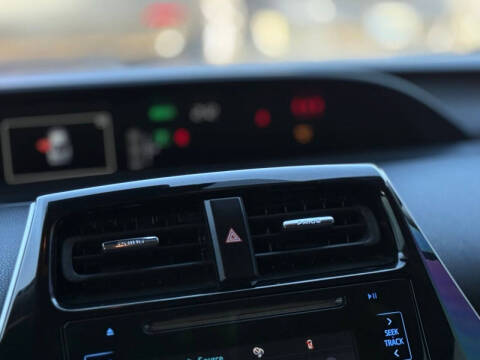 2017 Toyota Prius Two