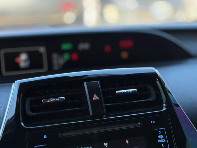 2017 Toyota Prius Two