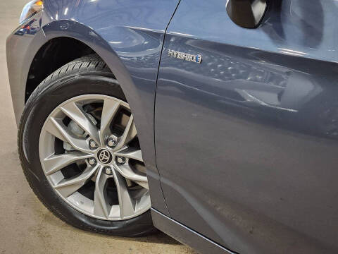 2021 Toyota Avalon Hybrid XLE