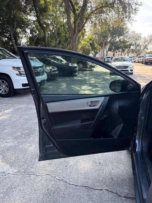 2015 Toyota Corolla LE