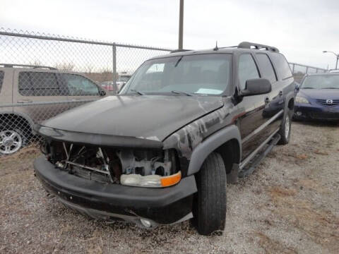 2003 Chevrolet Suburban for sale at CARZ R US 1 in Heyworth IL