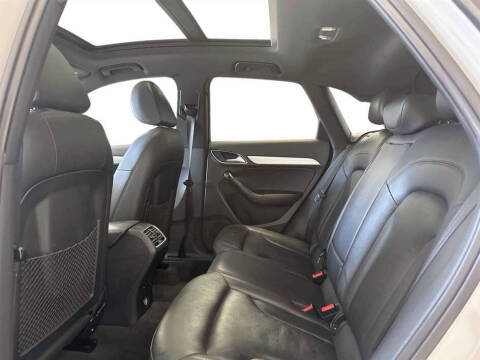 2017 Audi Q3 2.0T Premium Plus