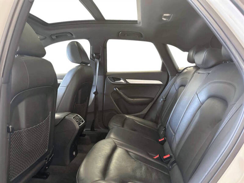 2017 Audi Q3 2.0T Premium Plus