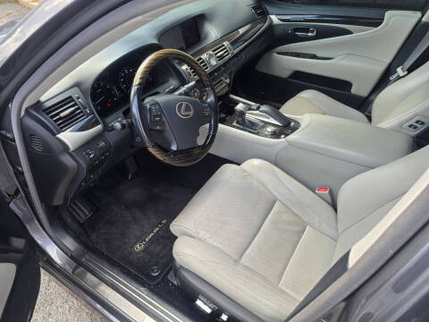 2016 Lexus LS 460