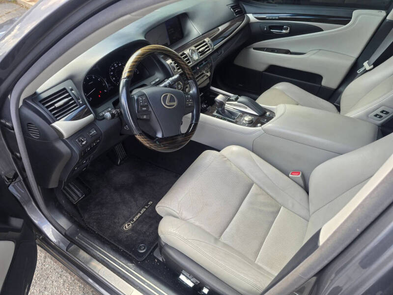 2016 Lexus LS 460